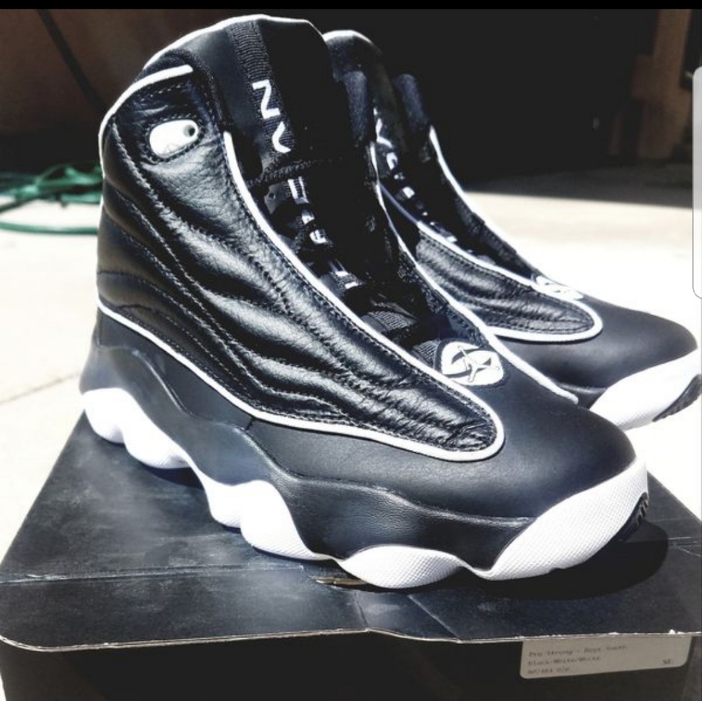 Air Jordan pro strong bg